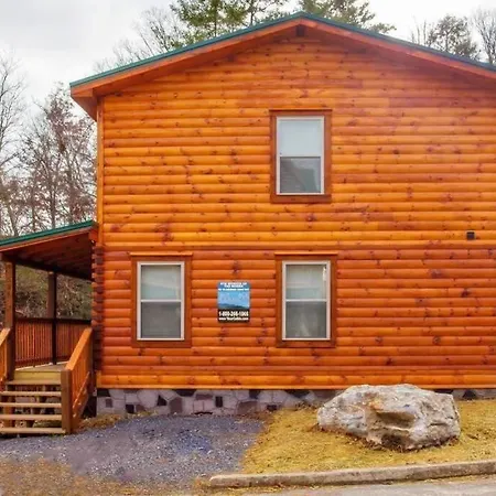 Papa Wolf'S Cabin - Pool Community-3